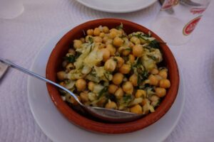 Bacalao con garbanzos