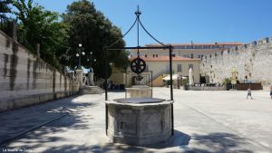 Guía de Zadar: Plaza de los 5 pozos