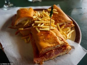Sandwich cubano en la Pequeña Habana