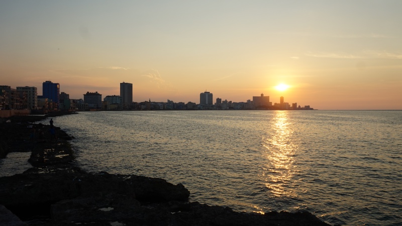 Cosas que hacer en La Habana: puesta de sol en el Malecón