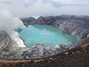 Seguro de viajes para Indonesia: volcán Ijen