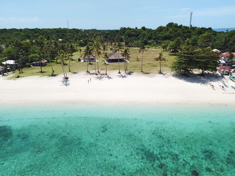 islas que visitar en Filipinas: playa paradisíaca en Malapascua