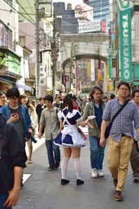 Qué hacer en Tokio: visitar un Maid café