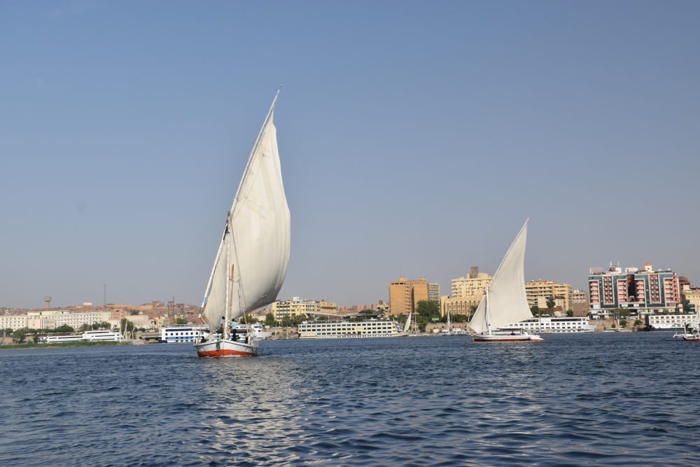 faluca Egipto Nilo barco vela