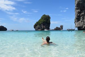 Qué hacer en Koh Phi Phi: Nui Bay