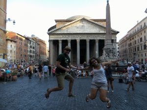 Saltando en el Panteón