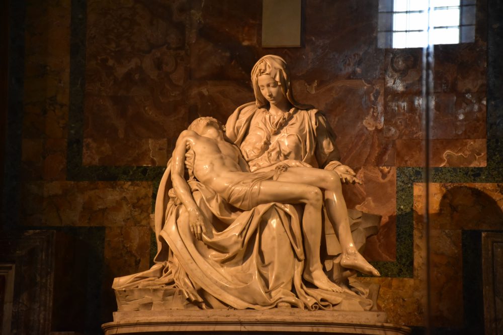 La Piedad de Miguel Ángel en la Basílica De San Pedro