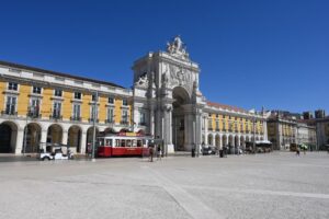 Plaza del comercio, uno de los lugares que ver en Lisboa