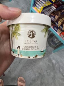 Una de las cosas que hacer en Maafushi es probar este helado