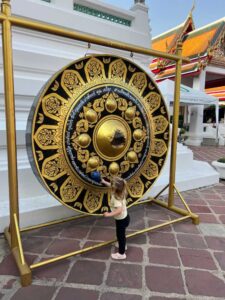Disfrutando de los templos en Tailandia con niños