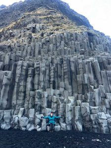 Reynisfjara Beach, uno de los lugares que ver en el sur de Islandia
