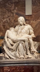 La Pietà de Miguel Ángel en la Basílica De San Pedro